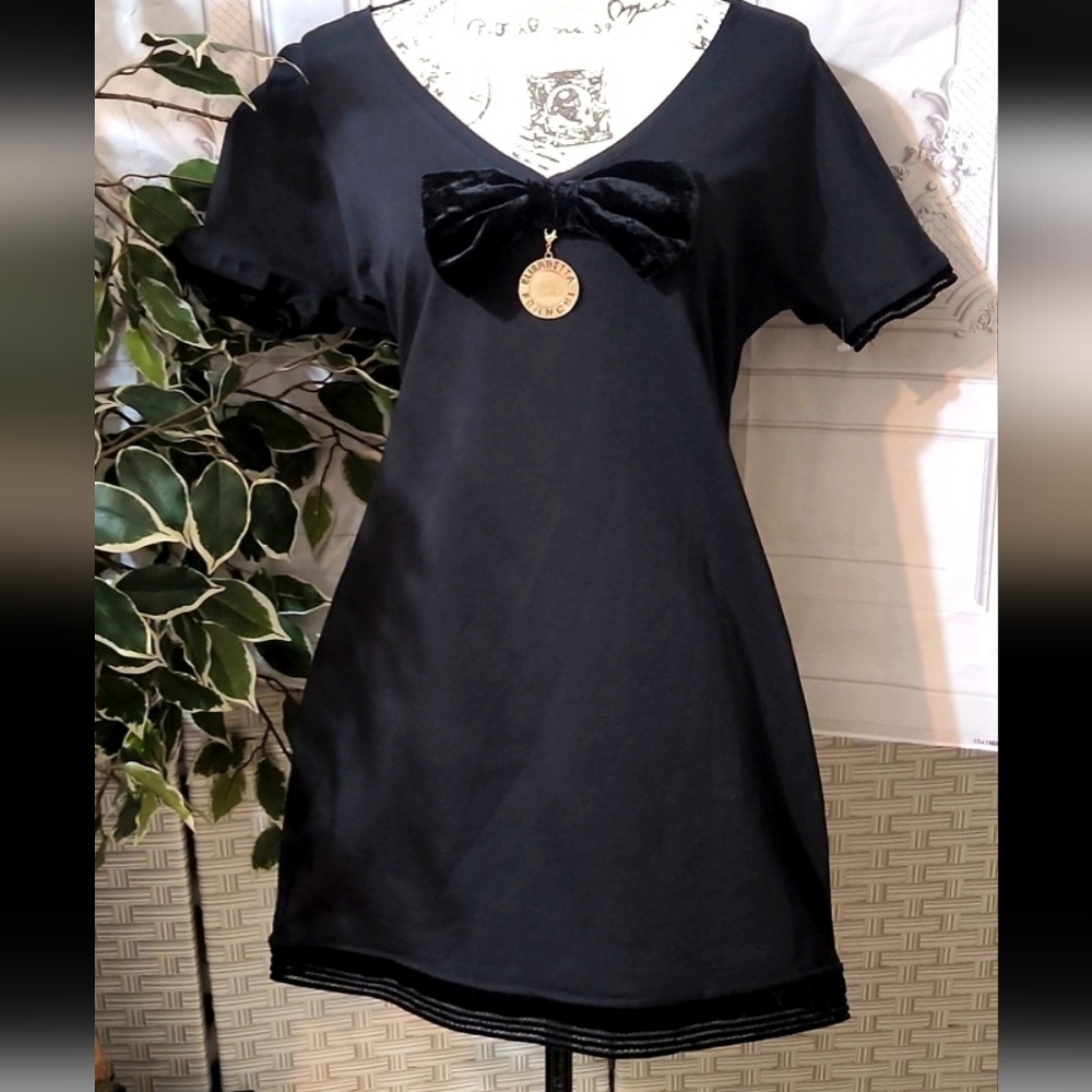 Elisabetta Franchi NWOT Velvet Trim Bow Medallion Black V neck Dress